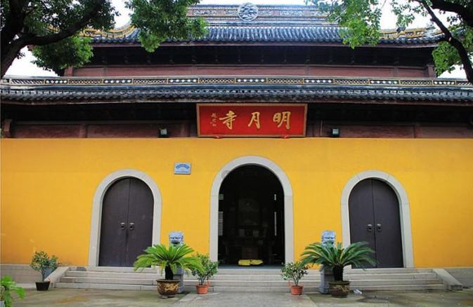民间故事：老父乘船回家，夜遇盗贼逃一劫，找回行李儿子被雷劈